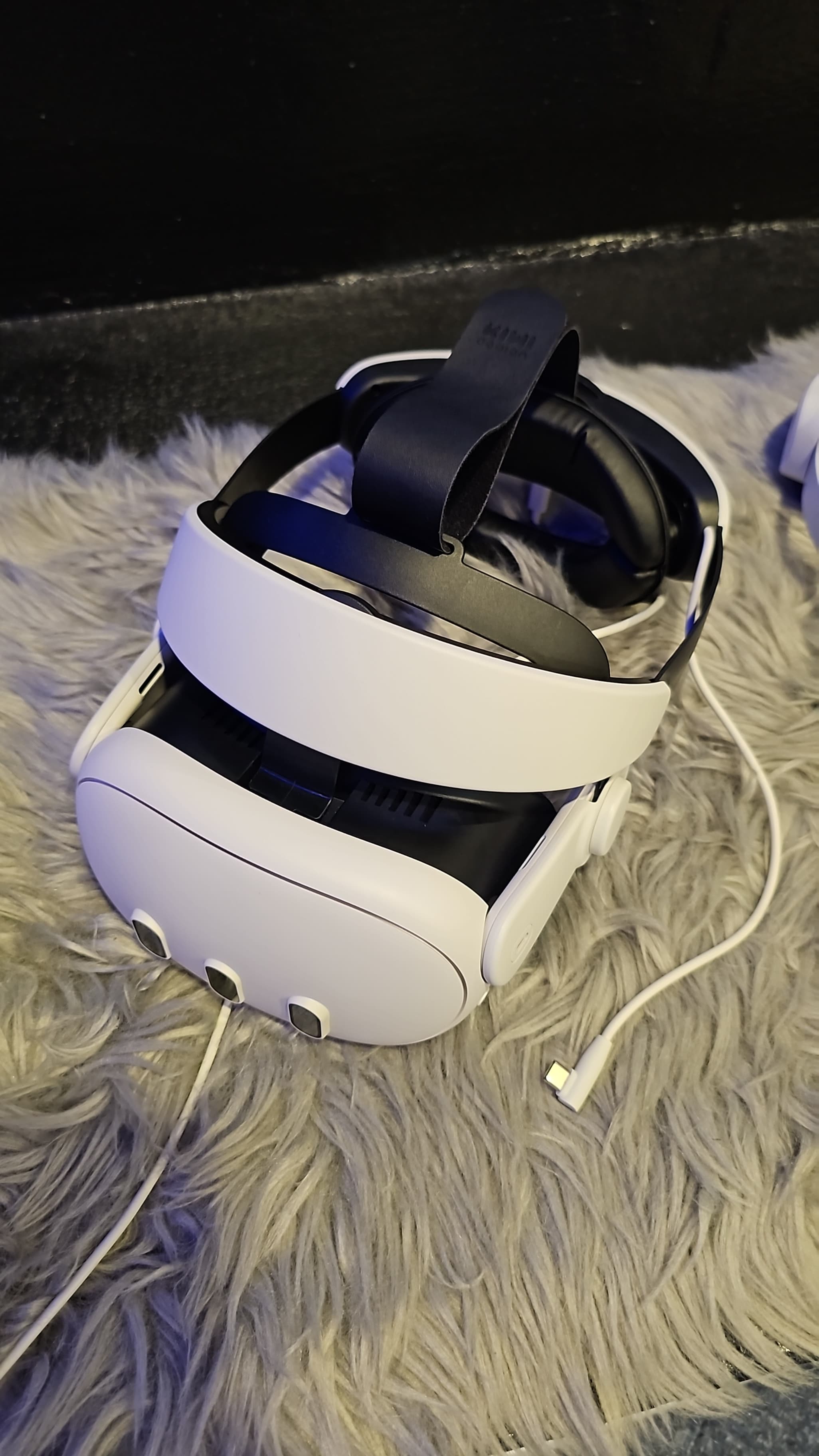 kiwi head strap by the vr club